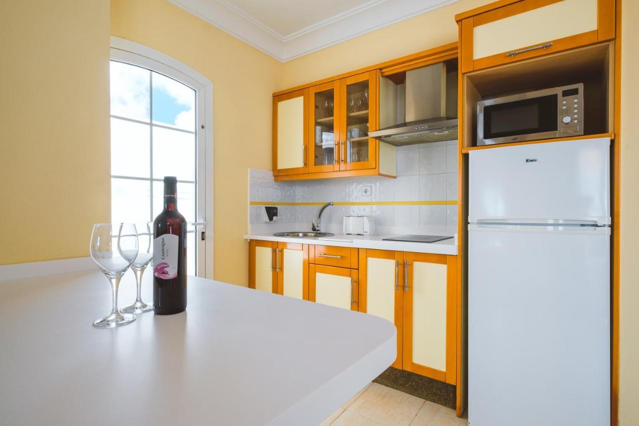 Apartamentos Livvo Coloradamar Playa Blanca  Zewnętrze zdjęcie
