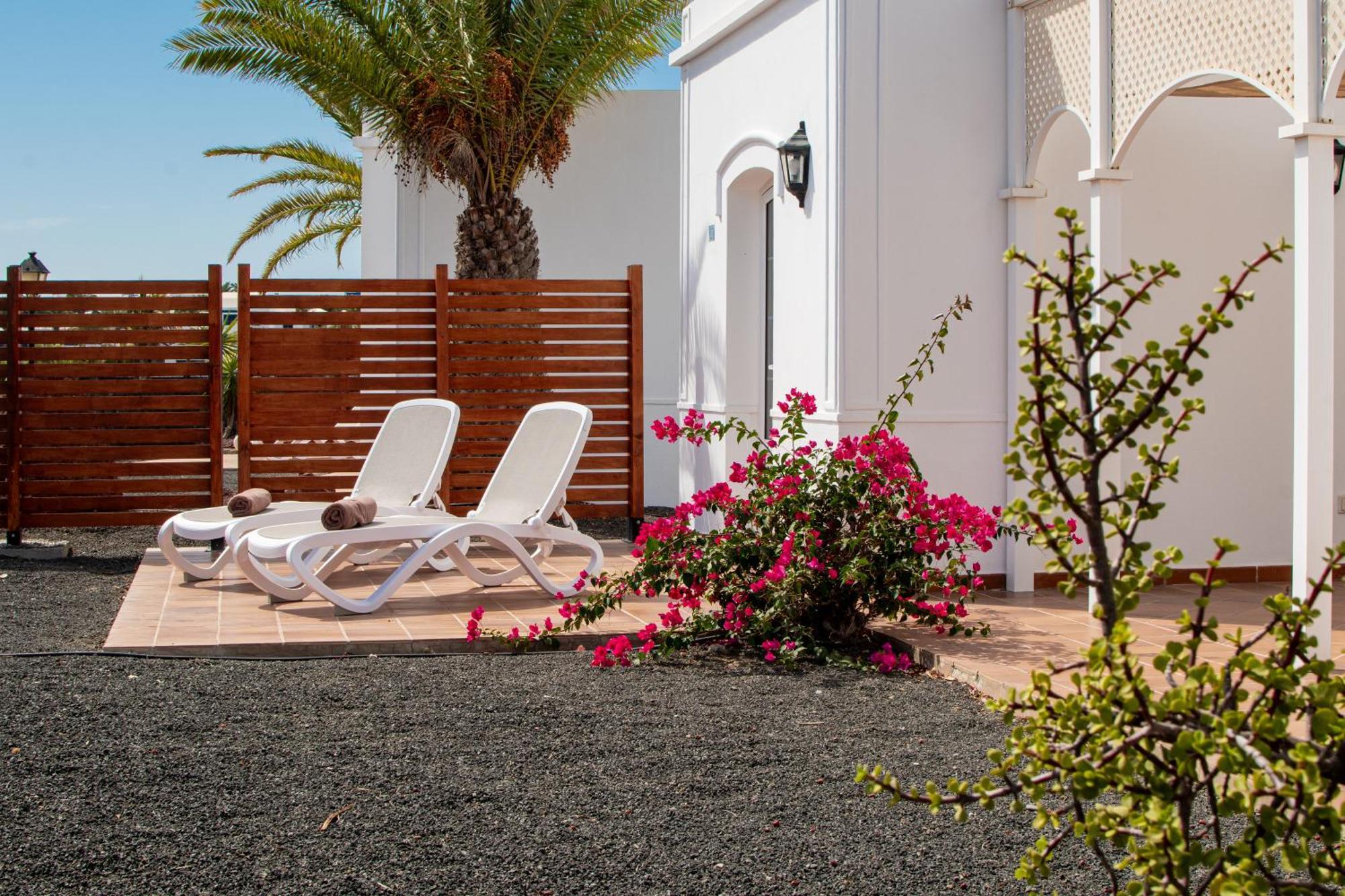 Apartamentos Livvo Coloradamar Playa Blanca  Zewnętrze zdjęcie