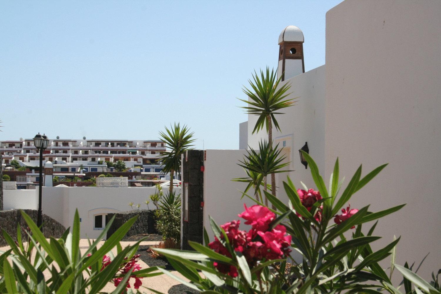 Apartamentos Livvo Coloradamar Playa Blanca  Zewnętrze zdjęcie
